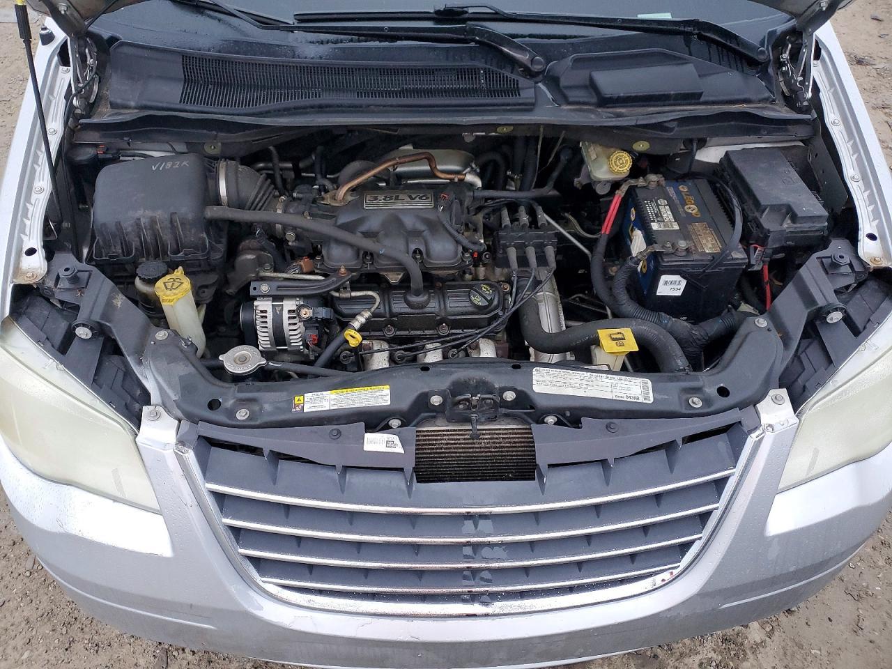 2010 CHRYSLER Town & Country