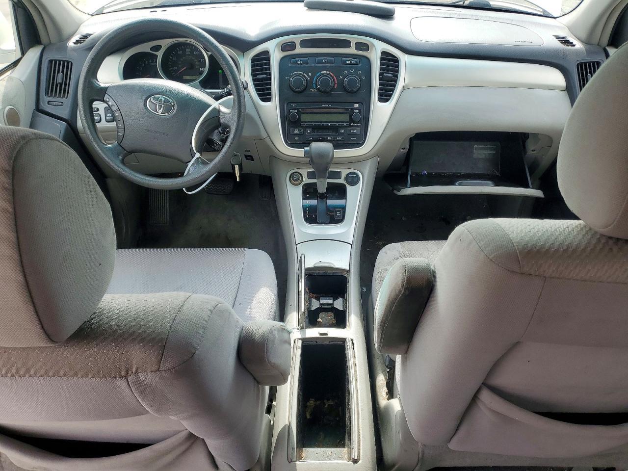 2005 TOYOTA HIGHLANDER