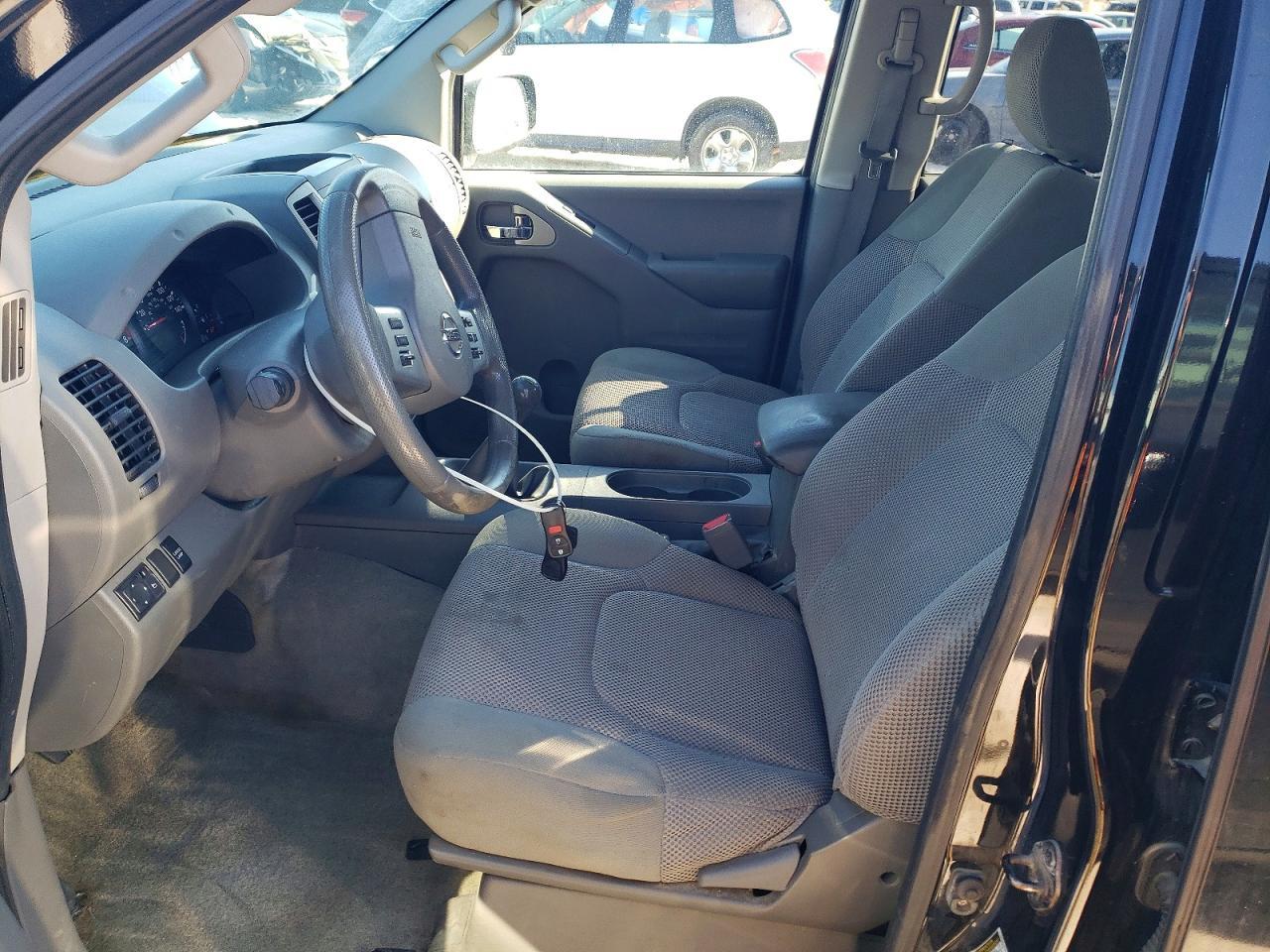2015 NISSAN Frontier