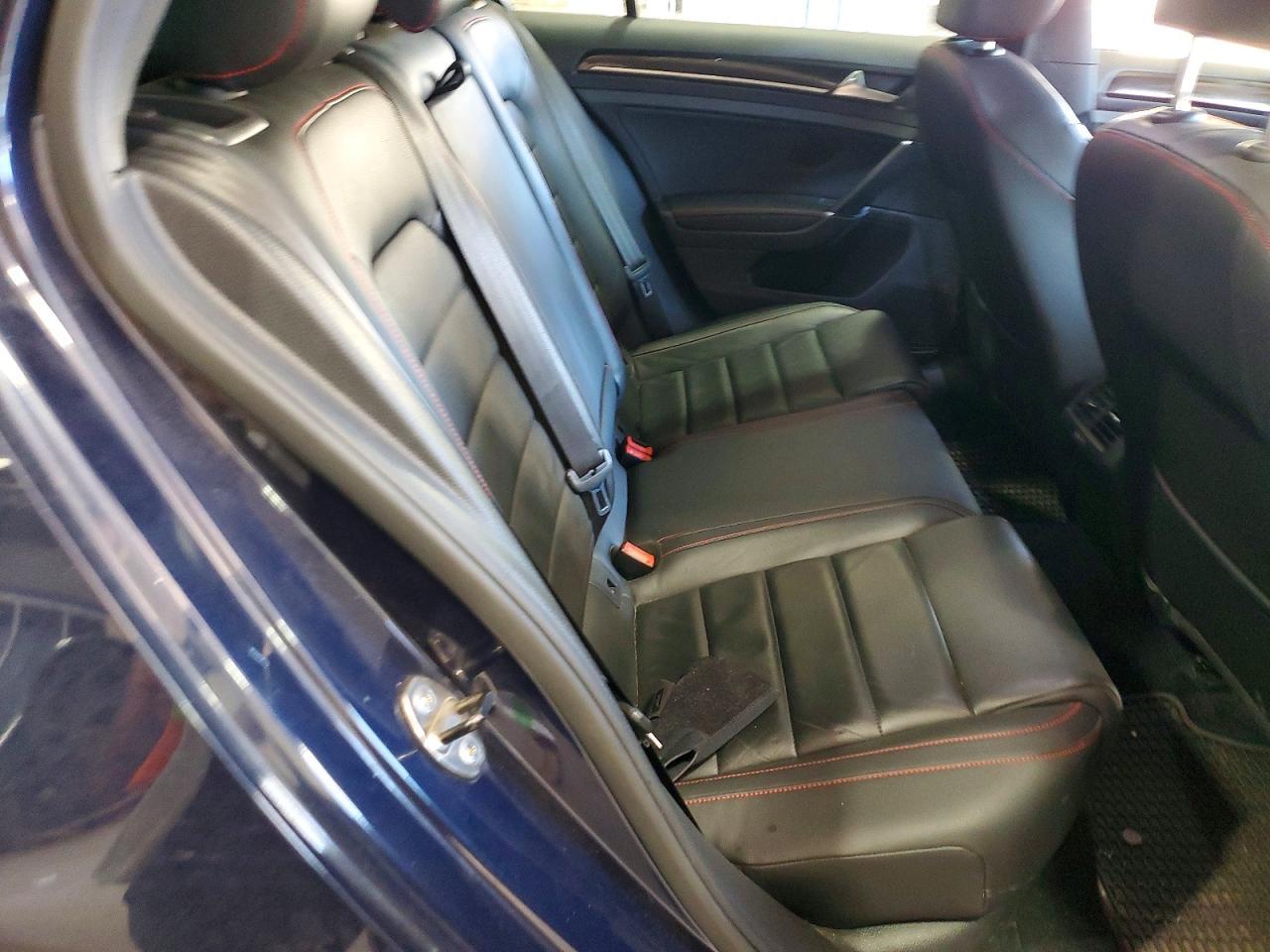 2016 VOLKSWAGEN GTI