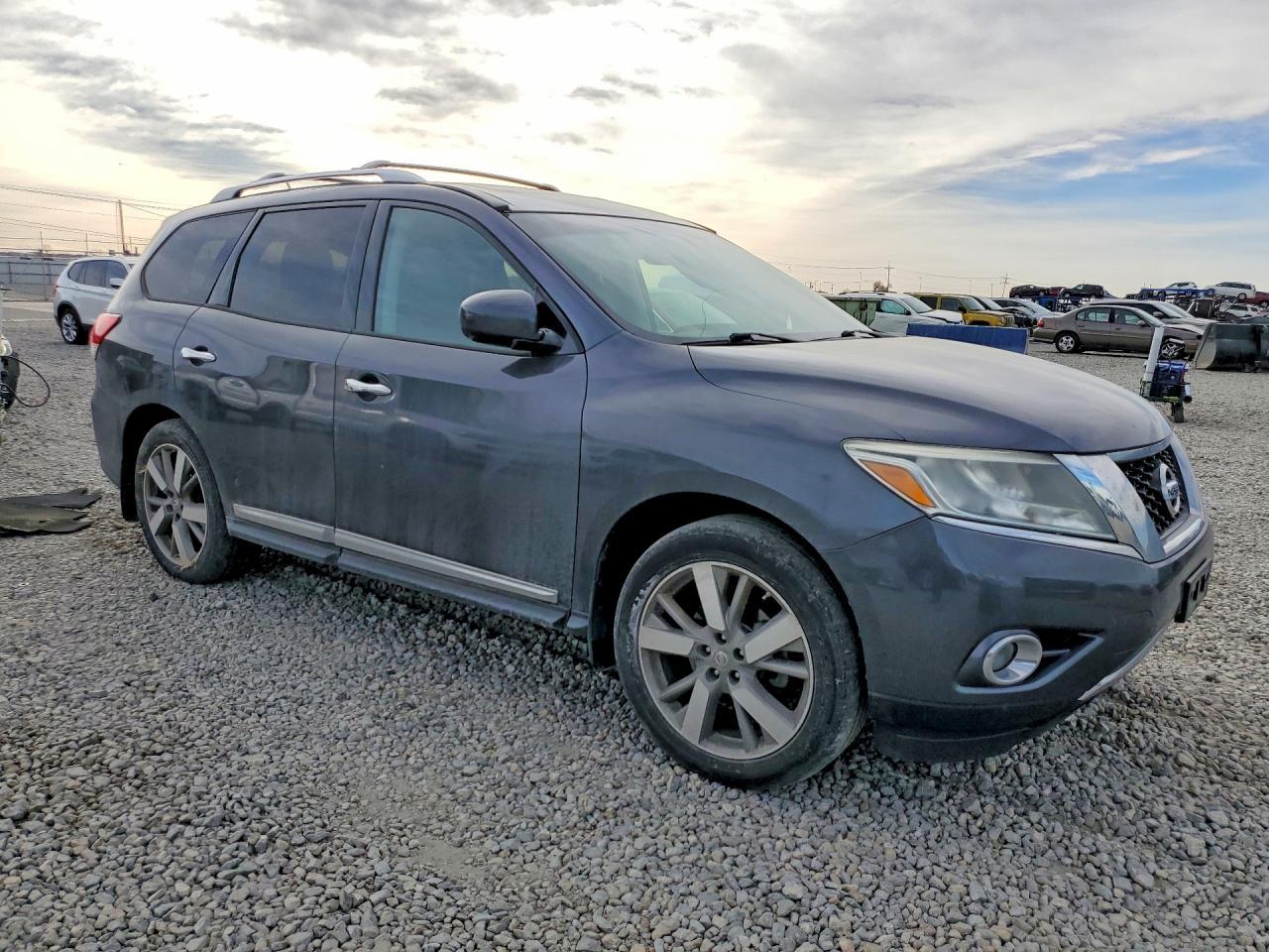 2014 NISSAN PATHFINDER