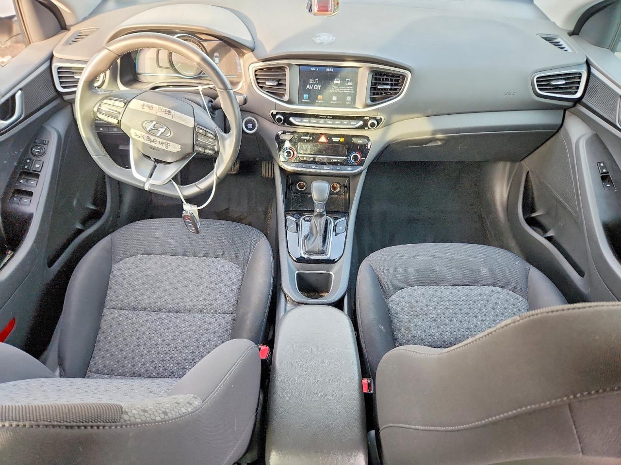 2017 HYUNDAI Ioniq