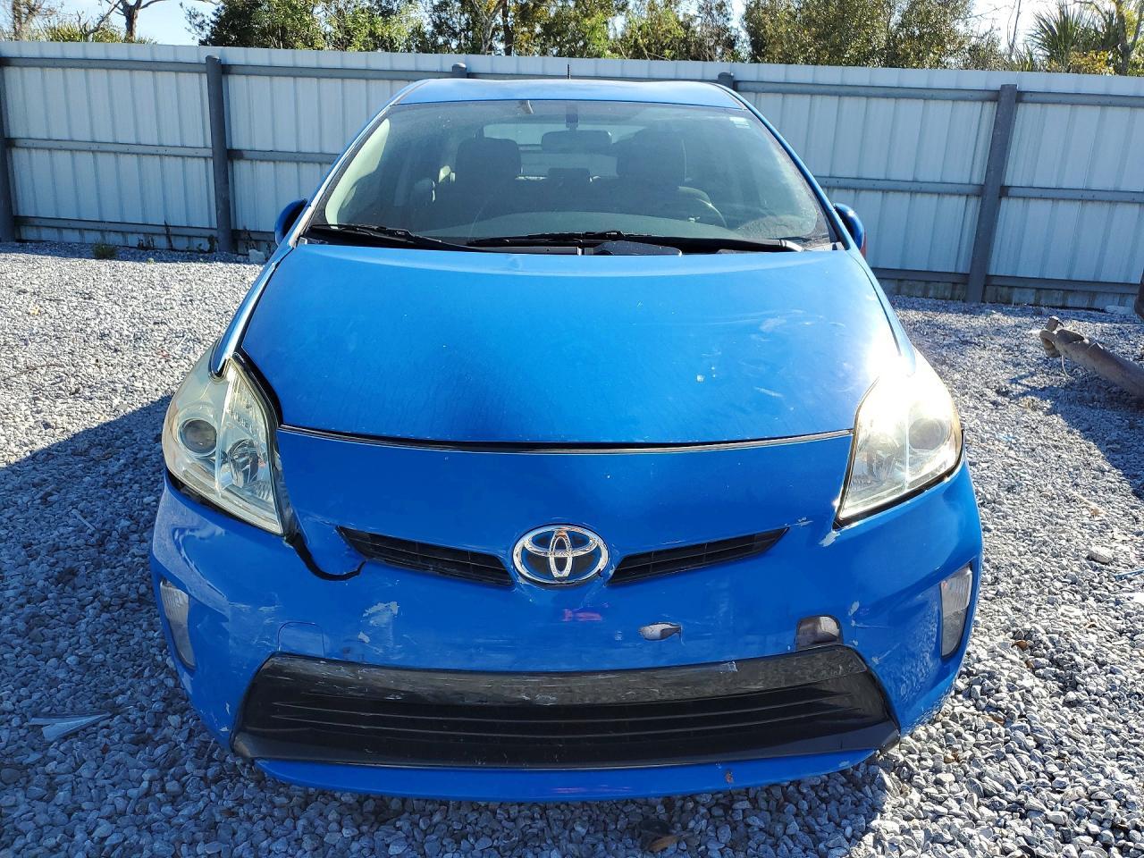 2015 TOYOTA PRIUS