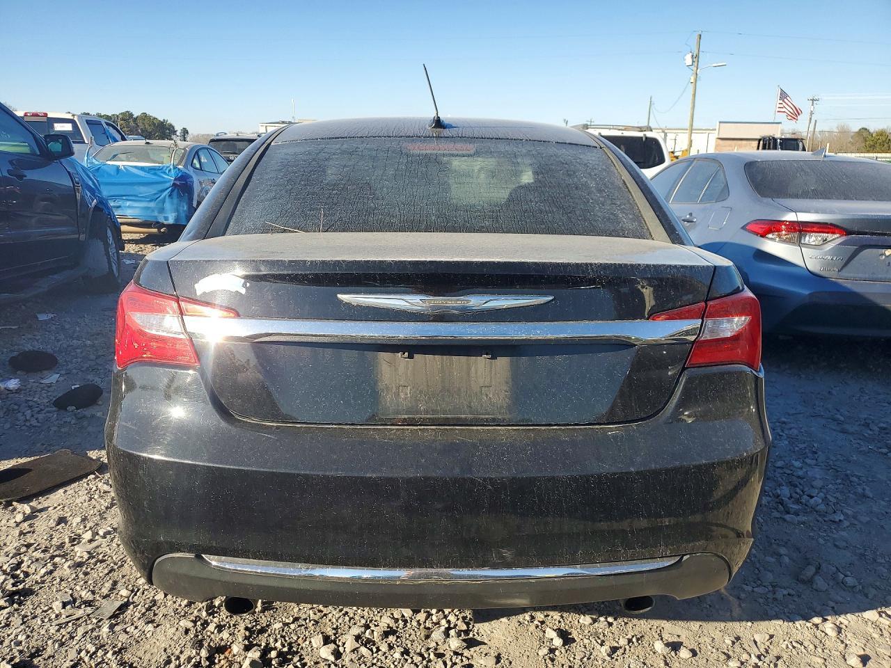 2013 CHRYSLER 200