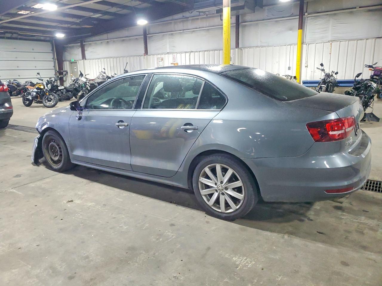 2016 VOLKSWAGEN JETTA