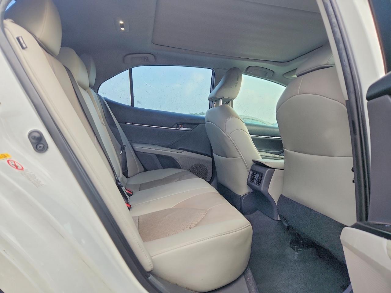 2018 TOYOTA CAMRY