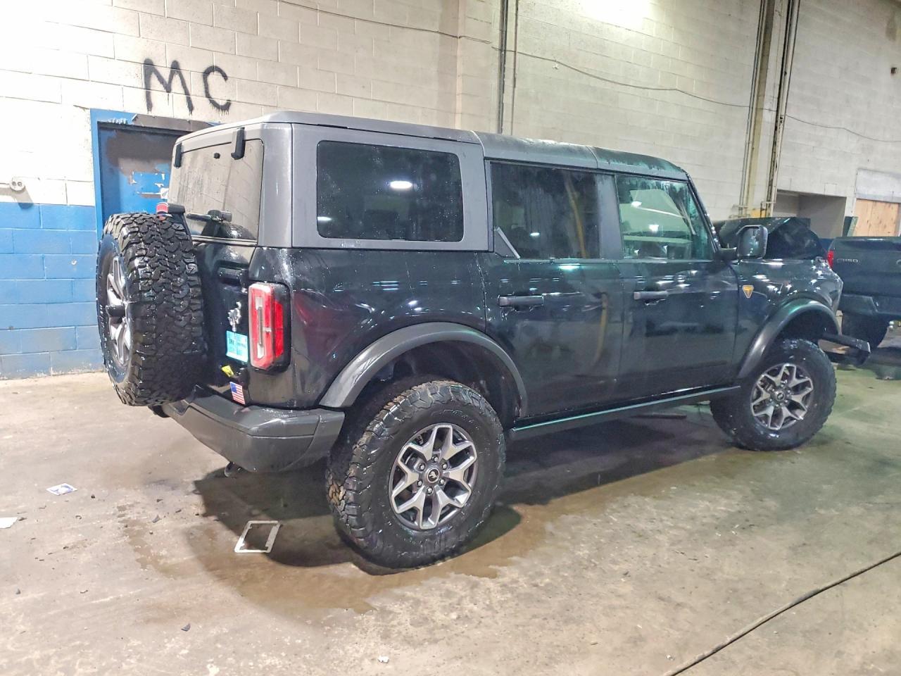 2024 FORD Bronco