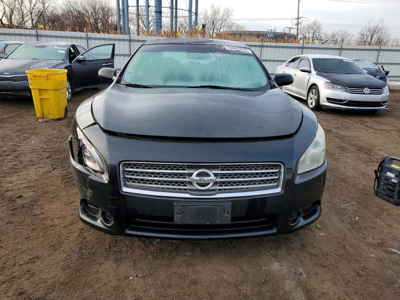 2010 NISSAN Maxima