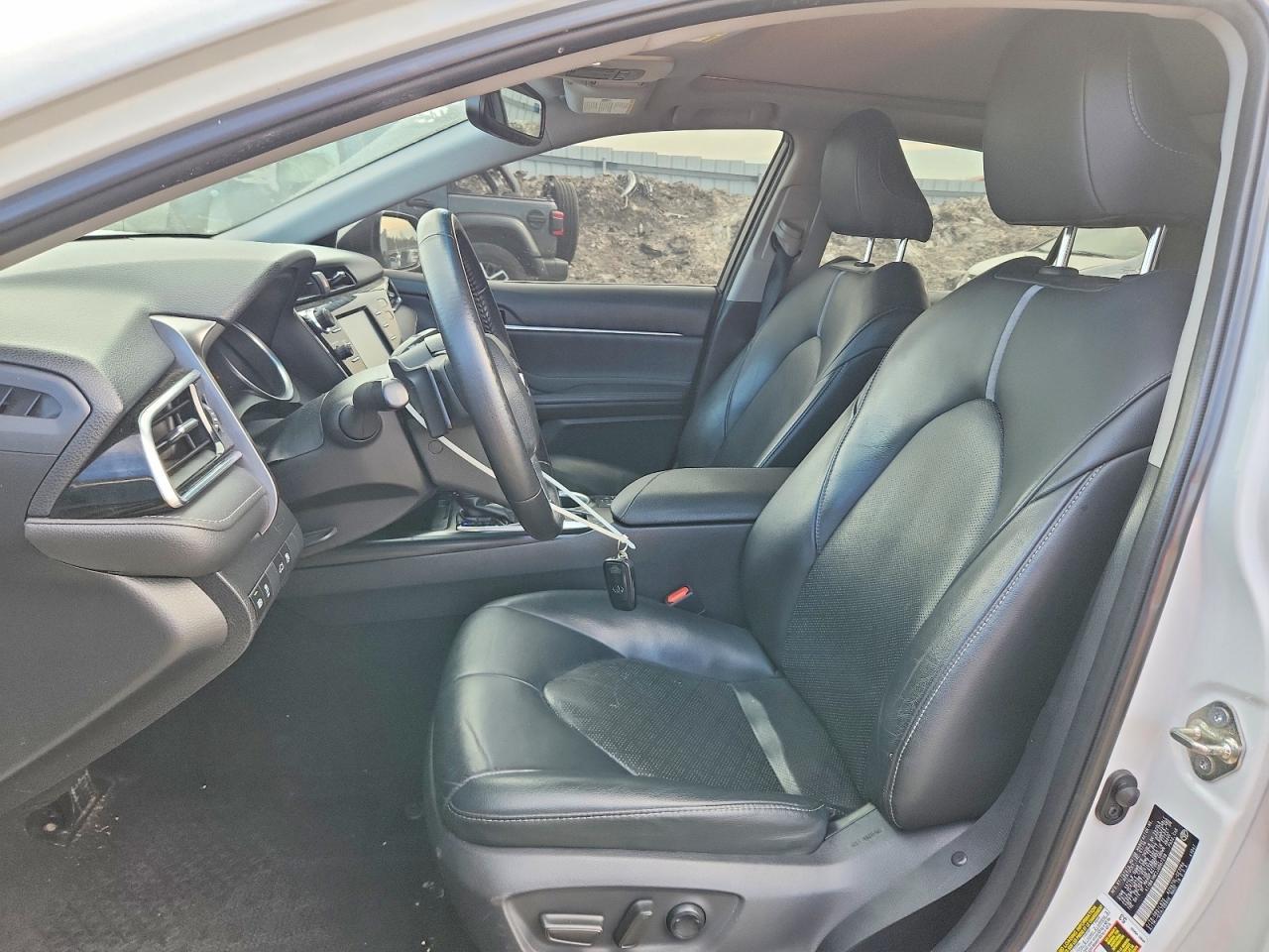 2018 TOYOTA CAMRY