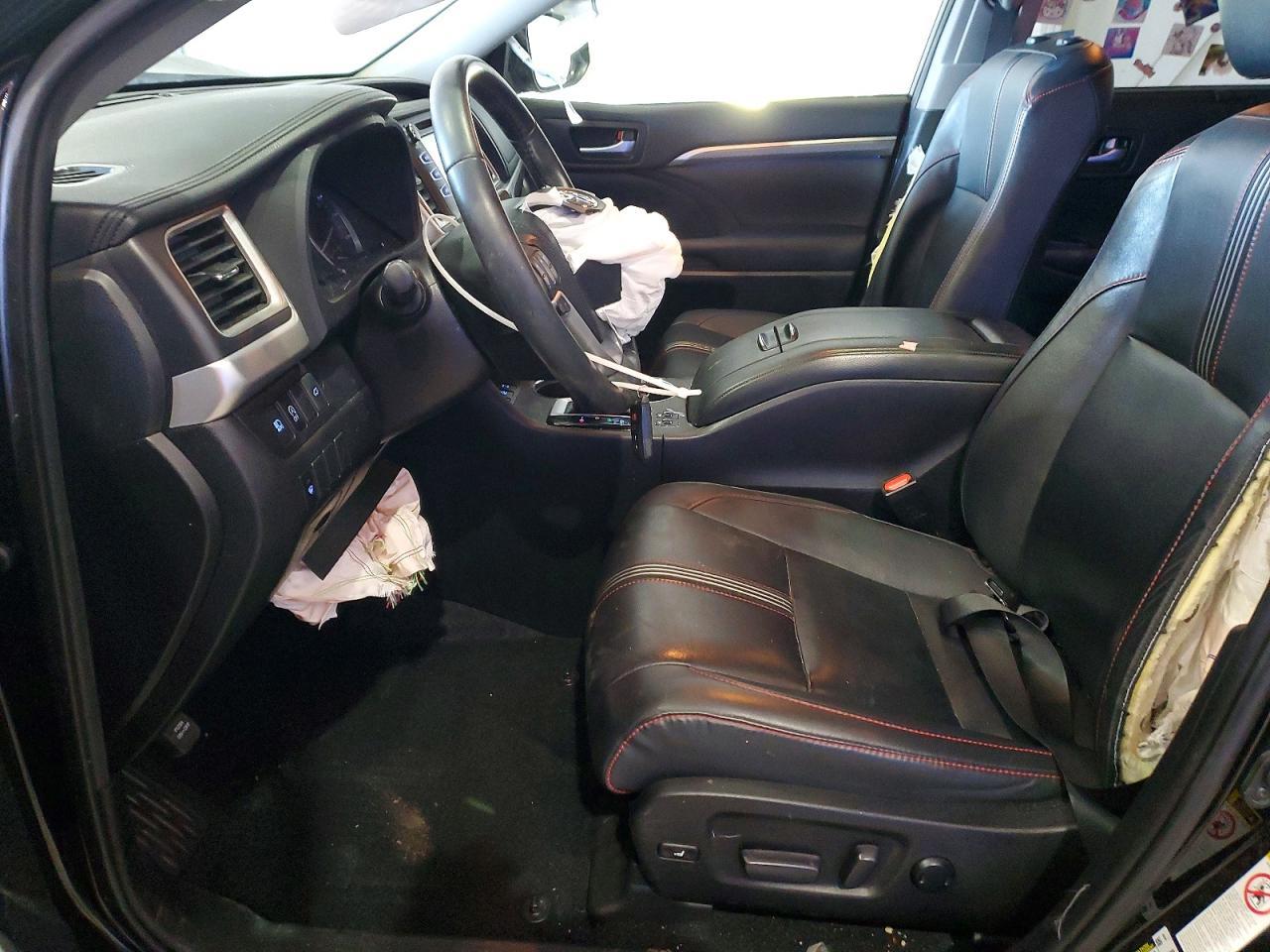 2019 TOYOTA HIGHLANDER