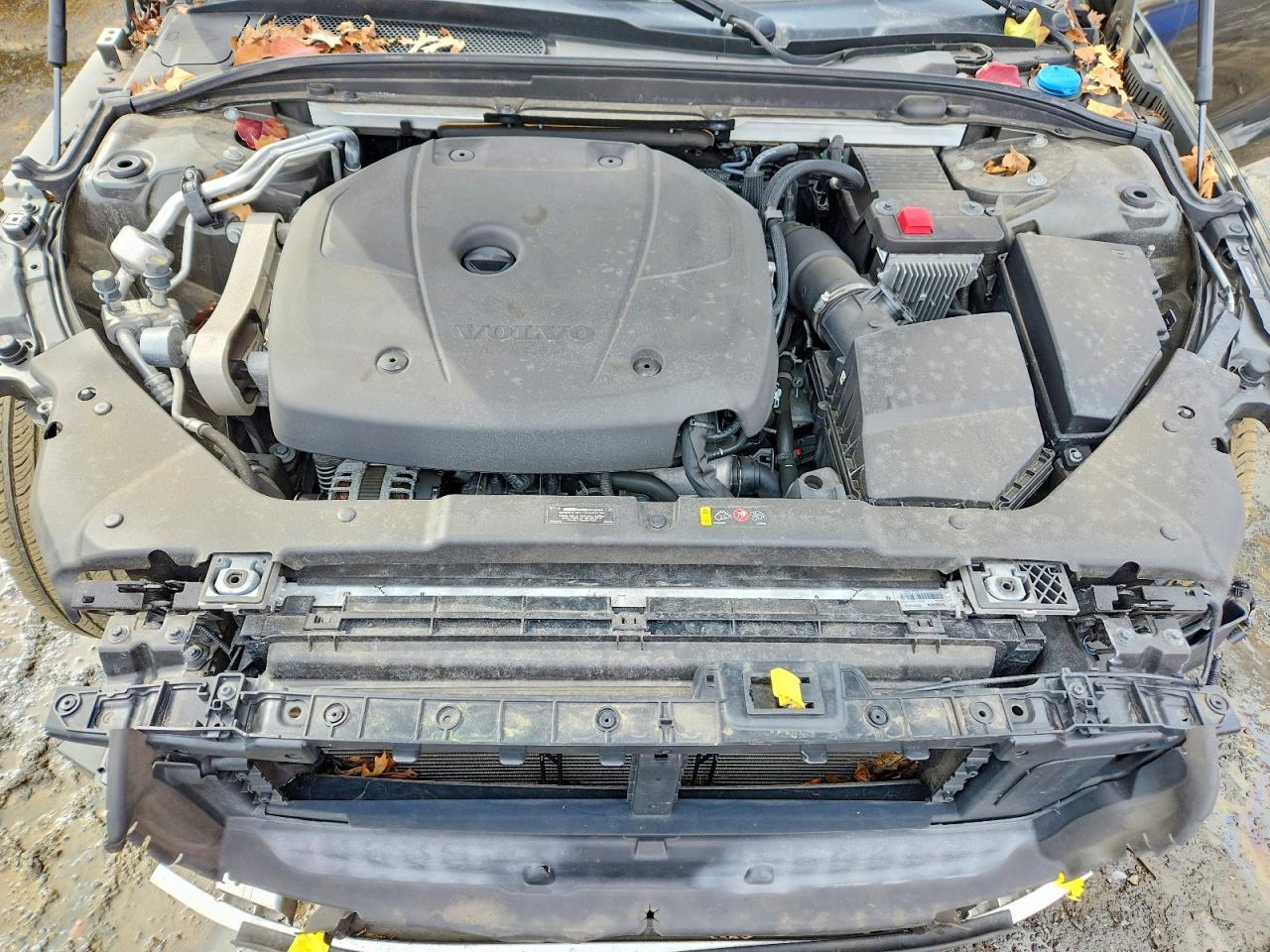 2021 VOLVO S60