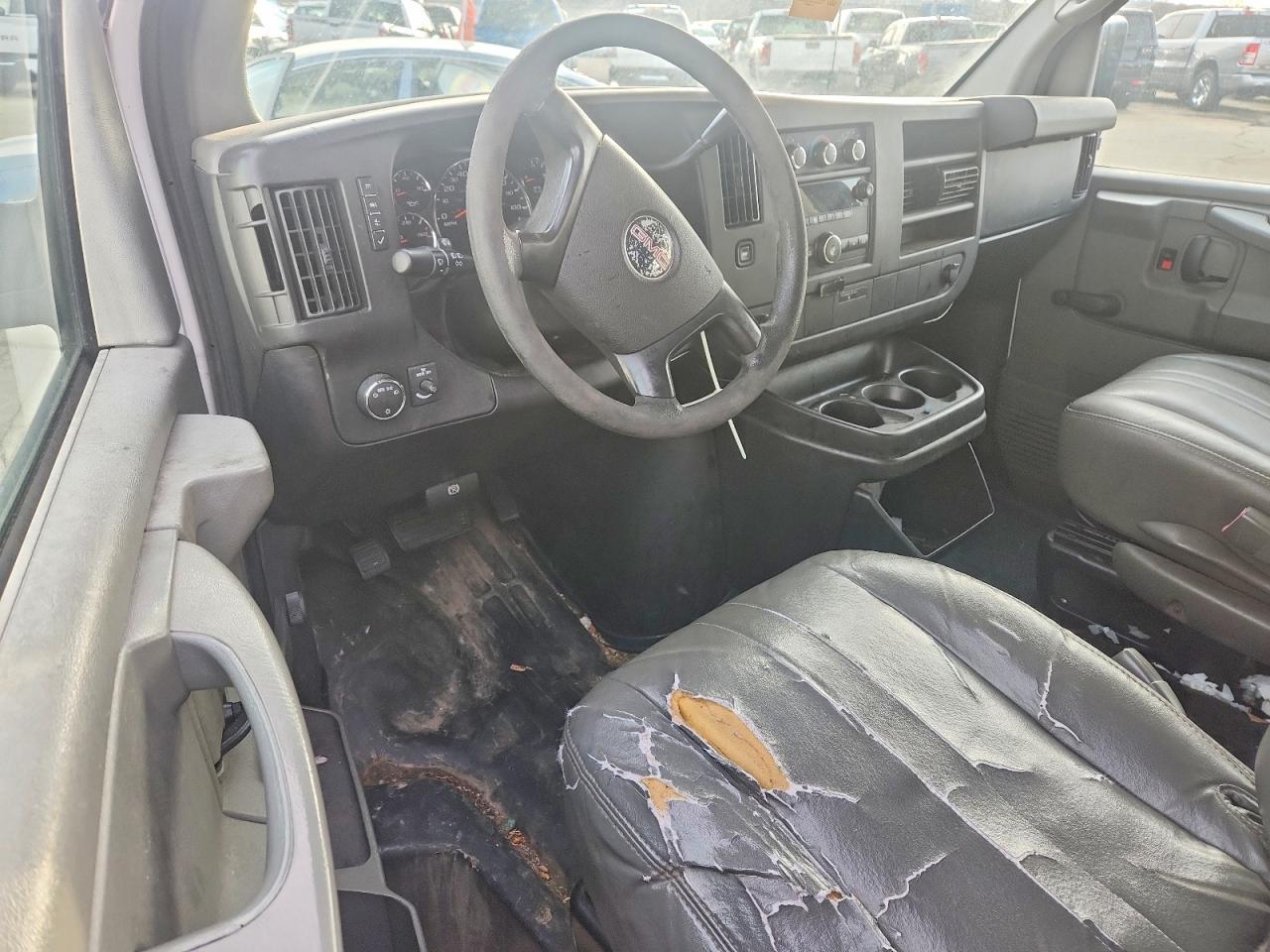 2011 GMC Savana