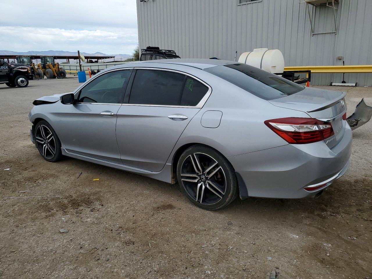 2017 HONDA ACCORD
