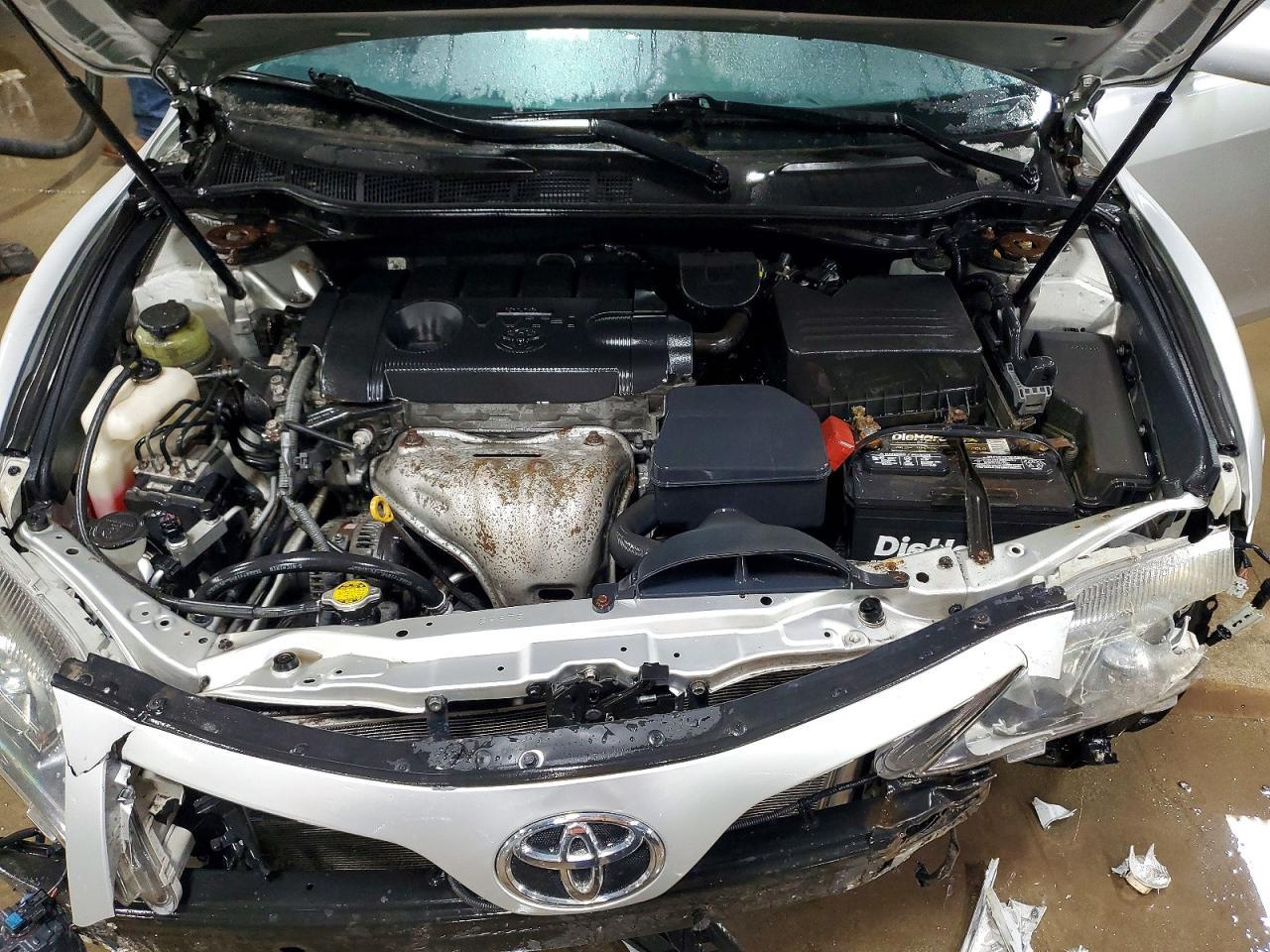 2011 TOYOTA CAMRY