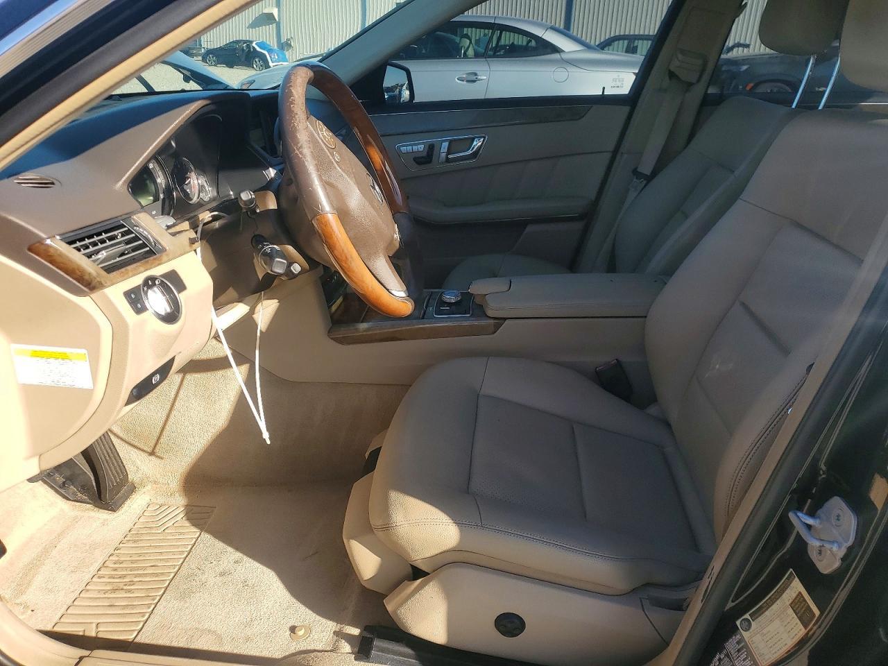 2011 MERCEDES-BENZ E-Class