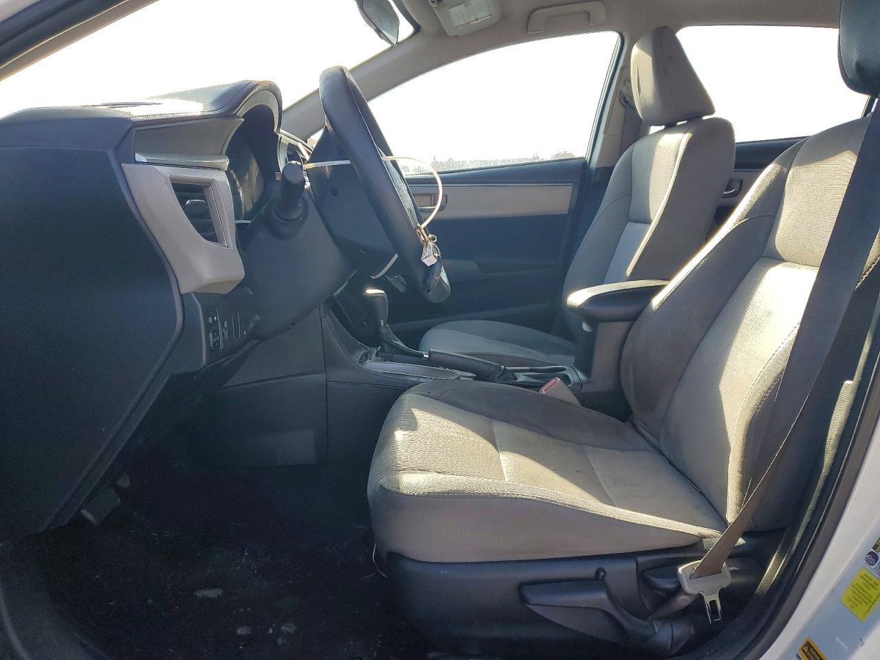 2015 TOYOTA COROLLA