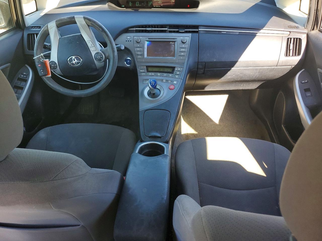2015 TOYOTA PRIUS