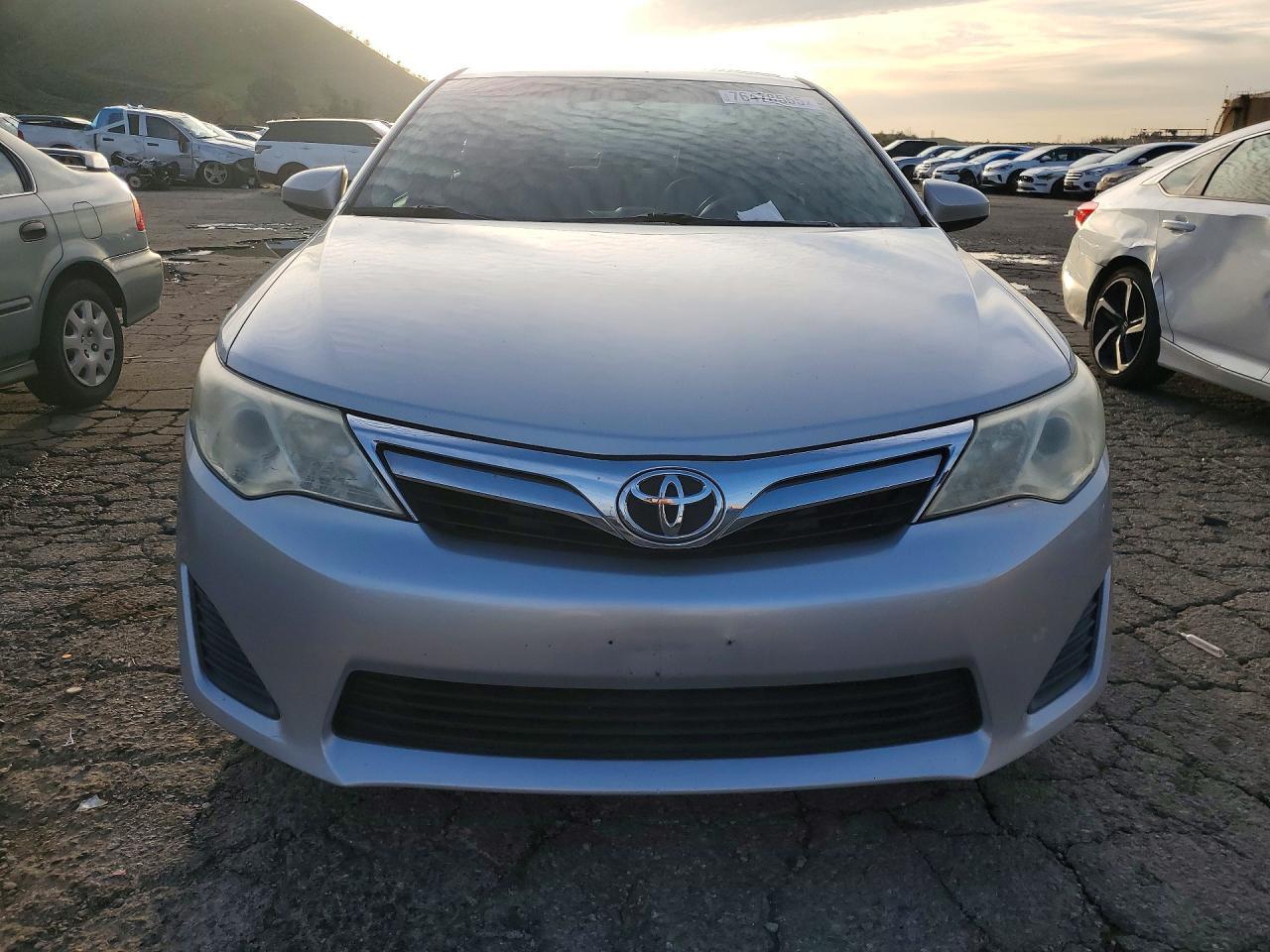 2014 TOYOTA CAMRY
