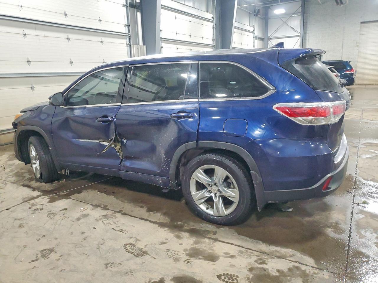 2014 TOYOTA HIGHLANDER
