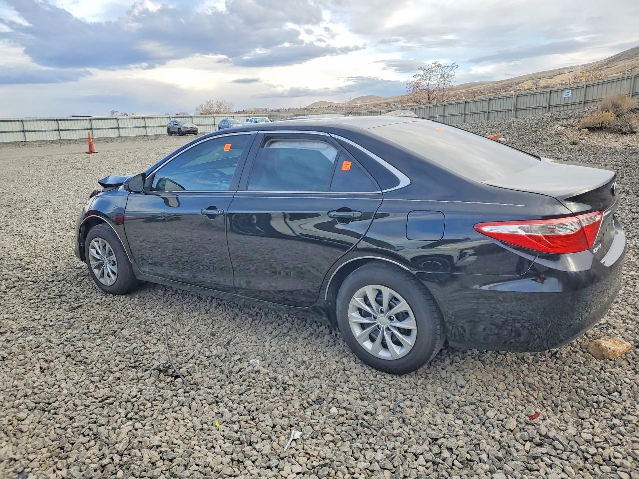 2017 TOYOTA CAMRY