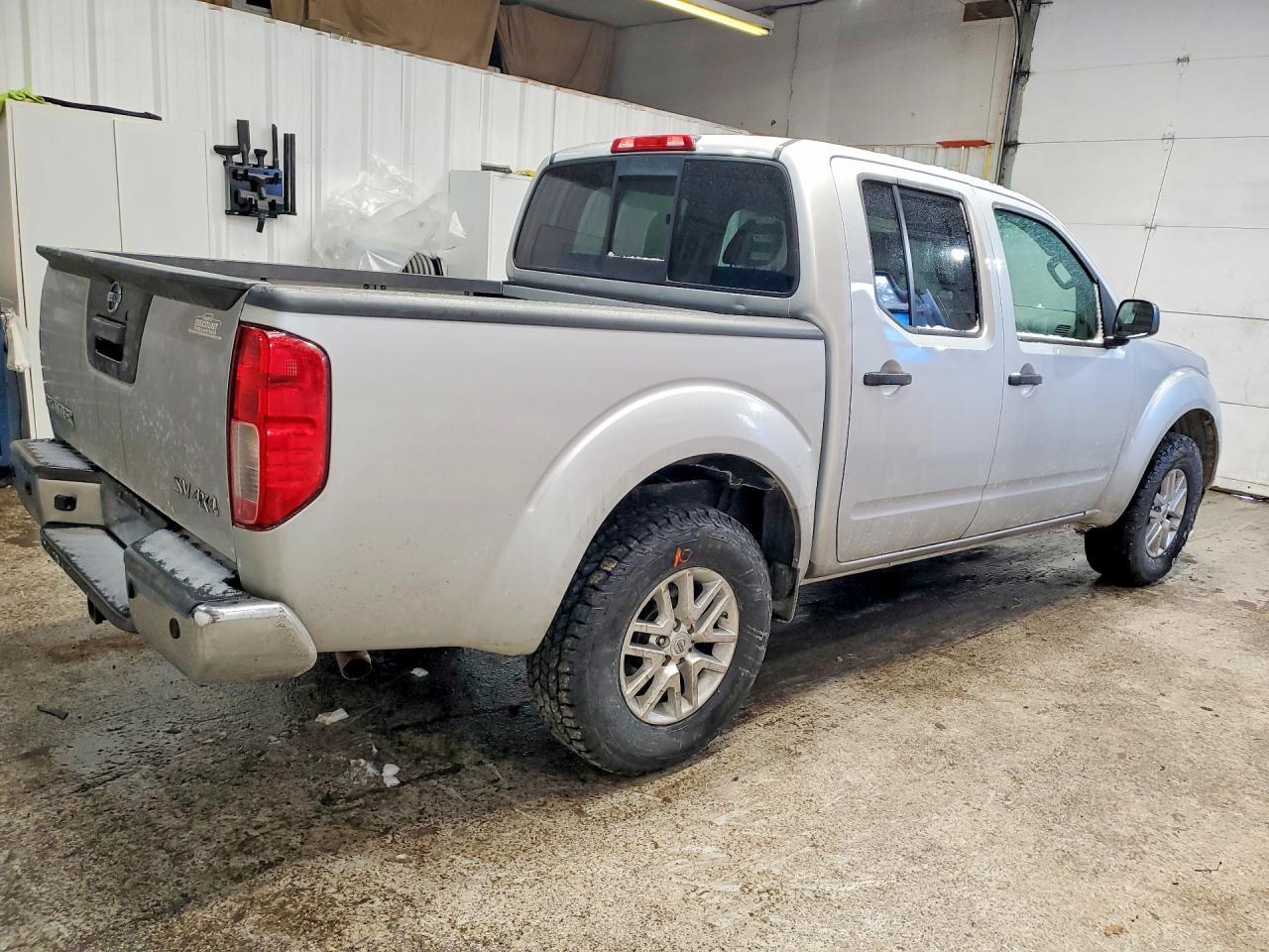 2015 NISSAN Frontier