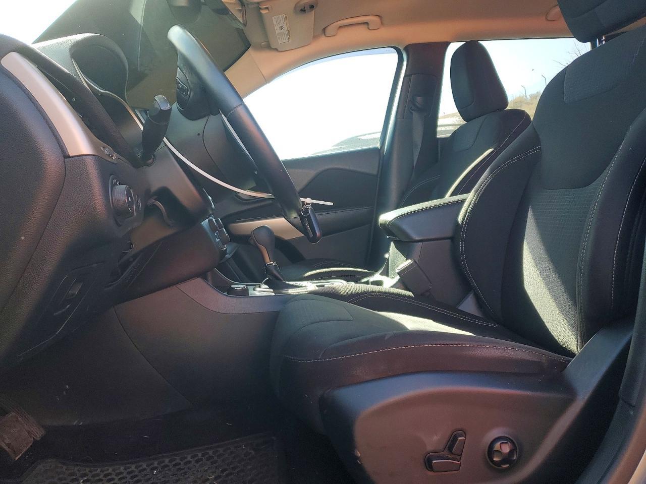 2017 JEEP CHEROKEE