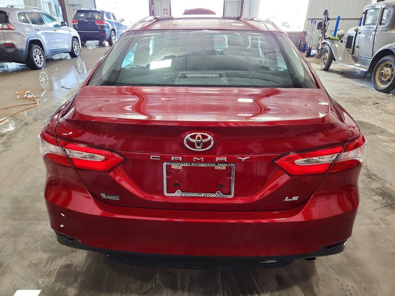 2018 TOYOTA CAMRY