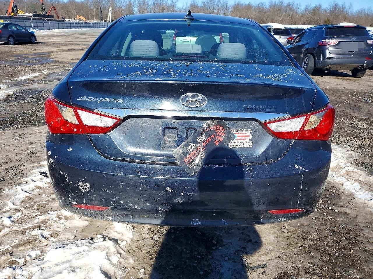 2011 HYUNDAI SONATA