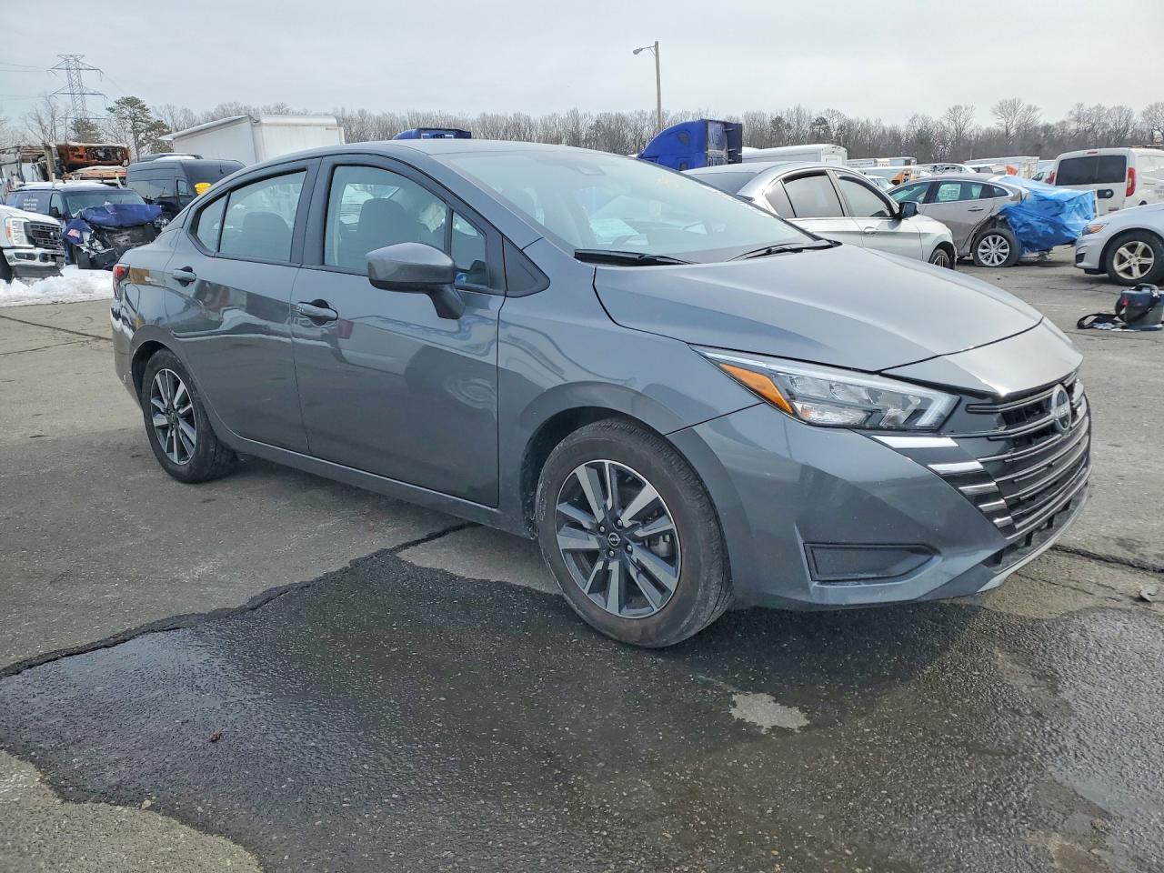 2025 NISSAN VERSA