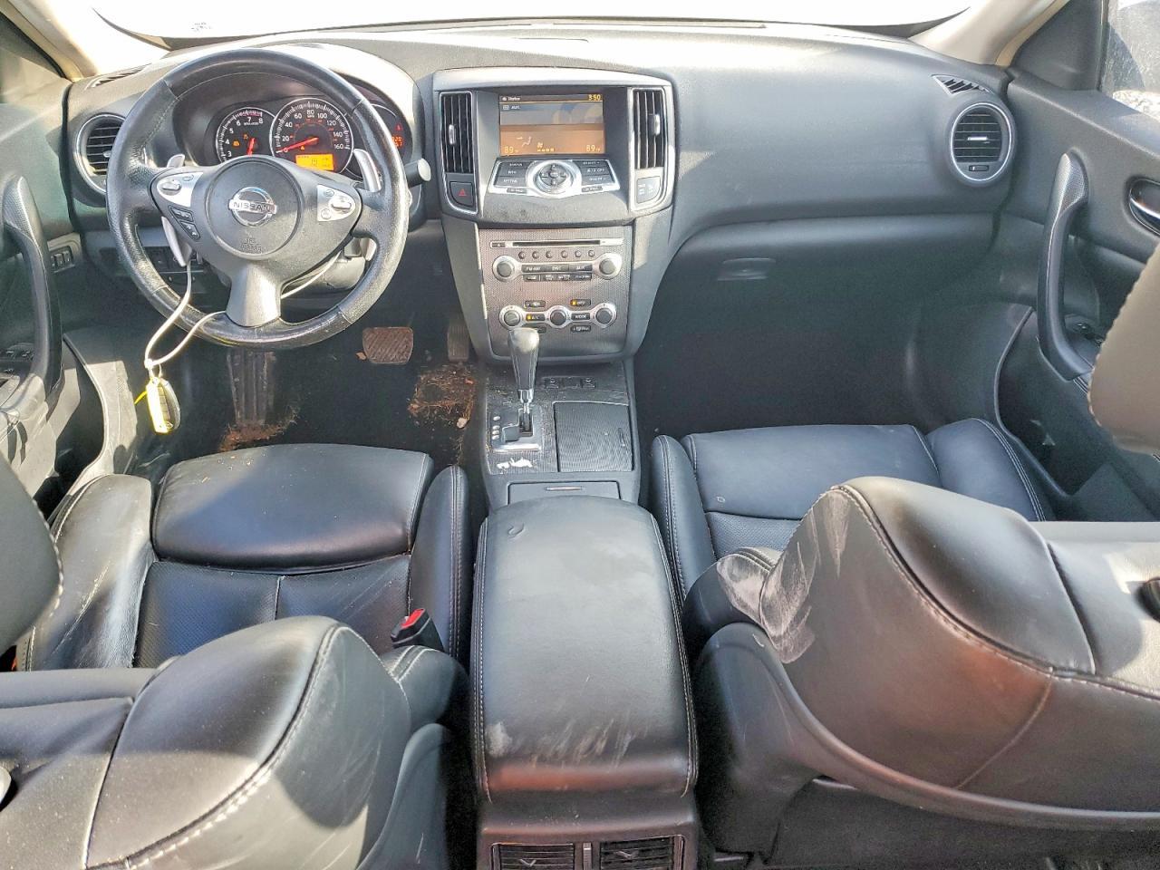 2011 NISSAN Maxima
