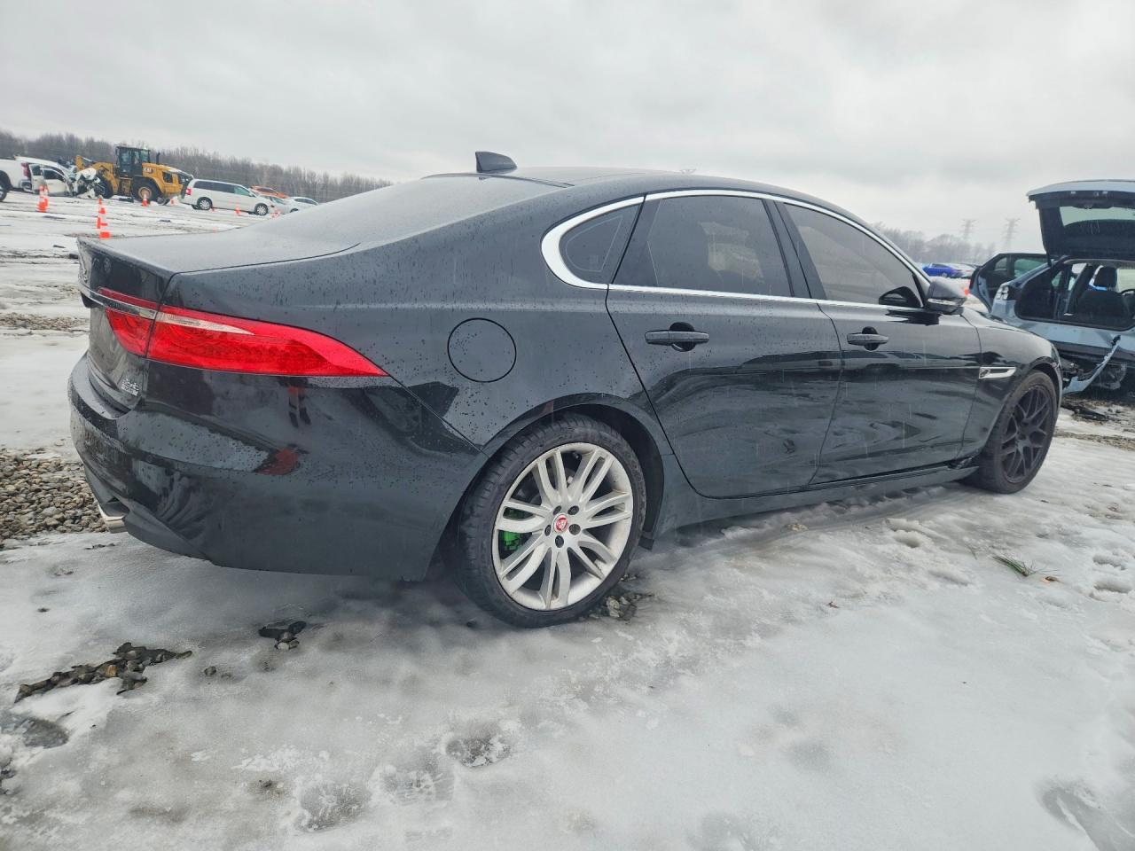 2016 JAGUAR XF