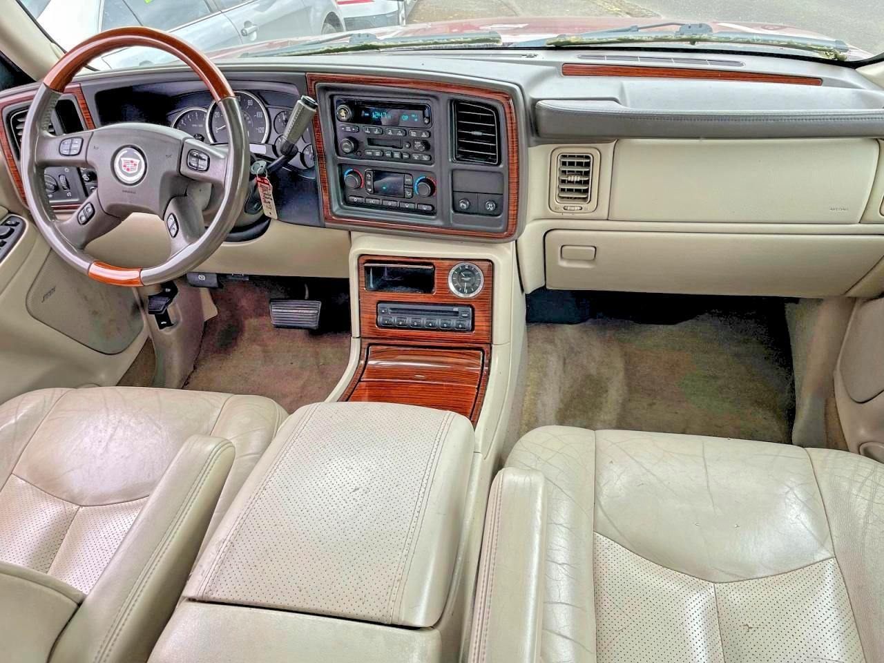 2004 CADILLAC ESCALADE