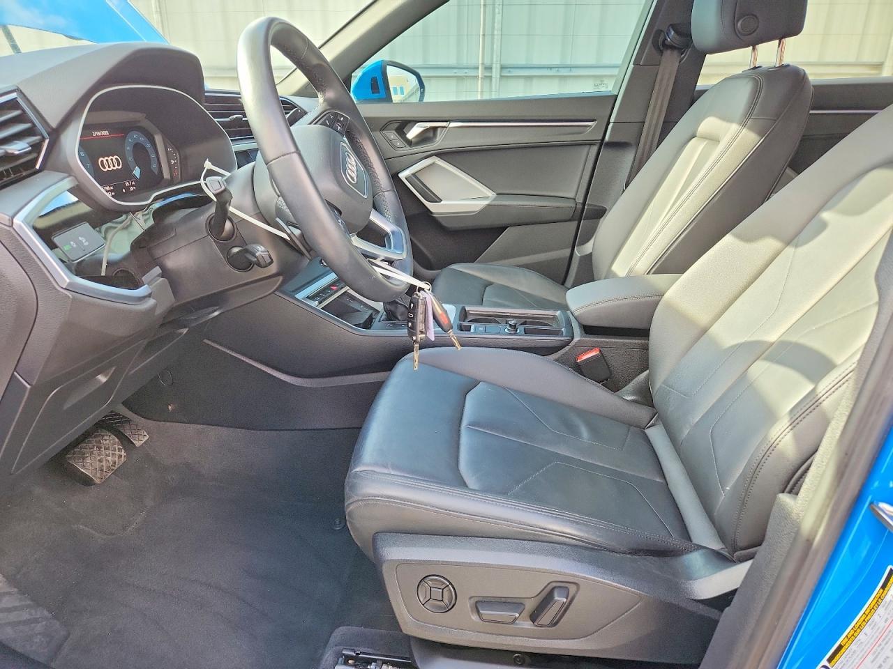 2023 AUDI Q3