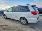 2009 TOYOTA SIENNA