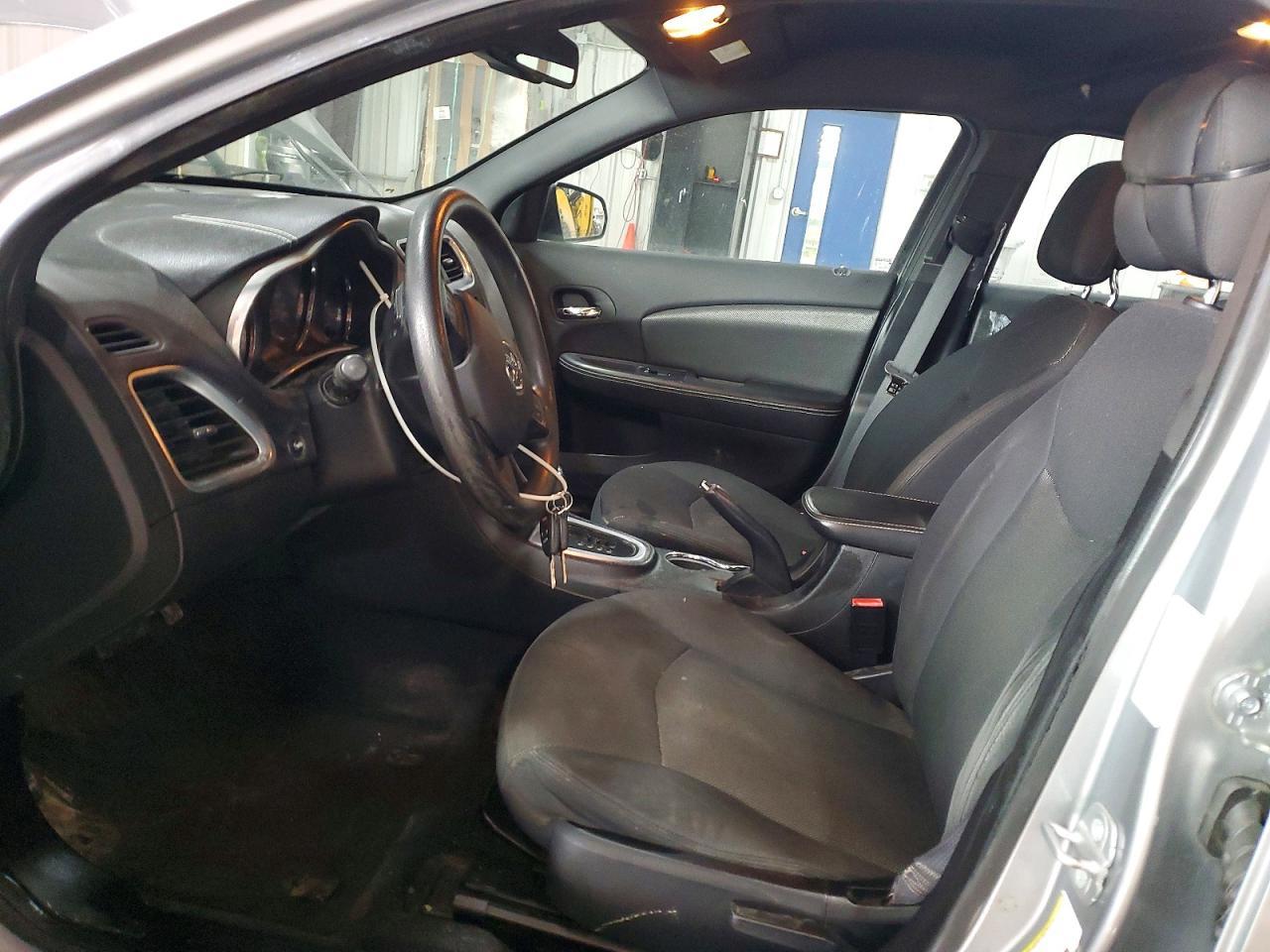 2014 DODGE Avenger