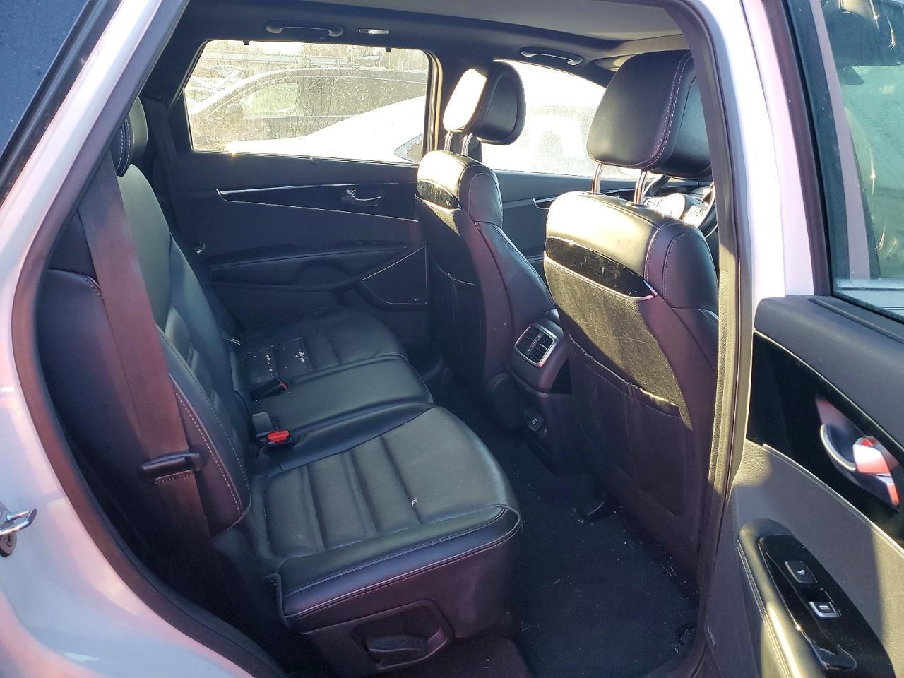 2016 KIA SORENTO