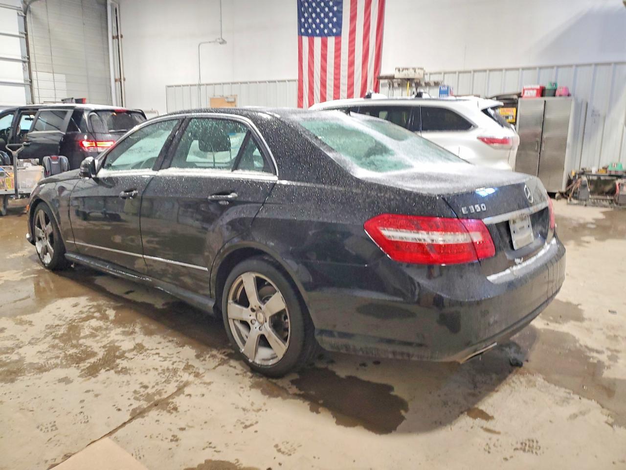 2010 MERCEDES-BENZ E-Class
