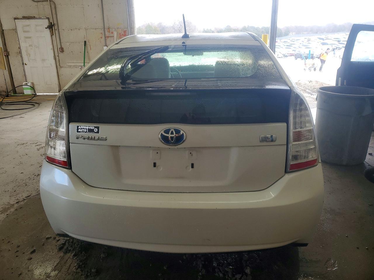 2010 TOYOTA PRIUS