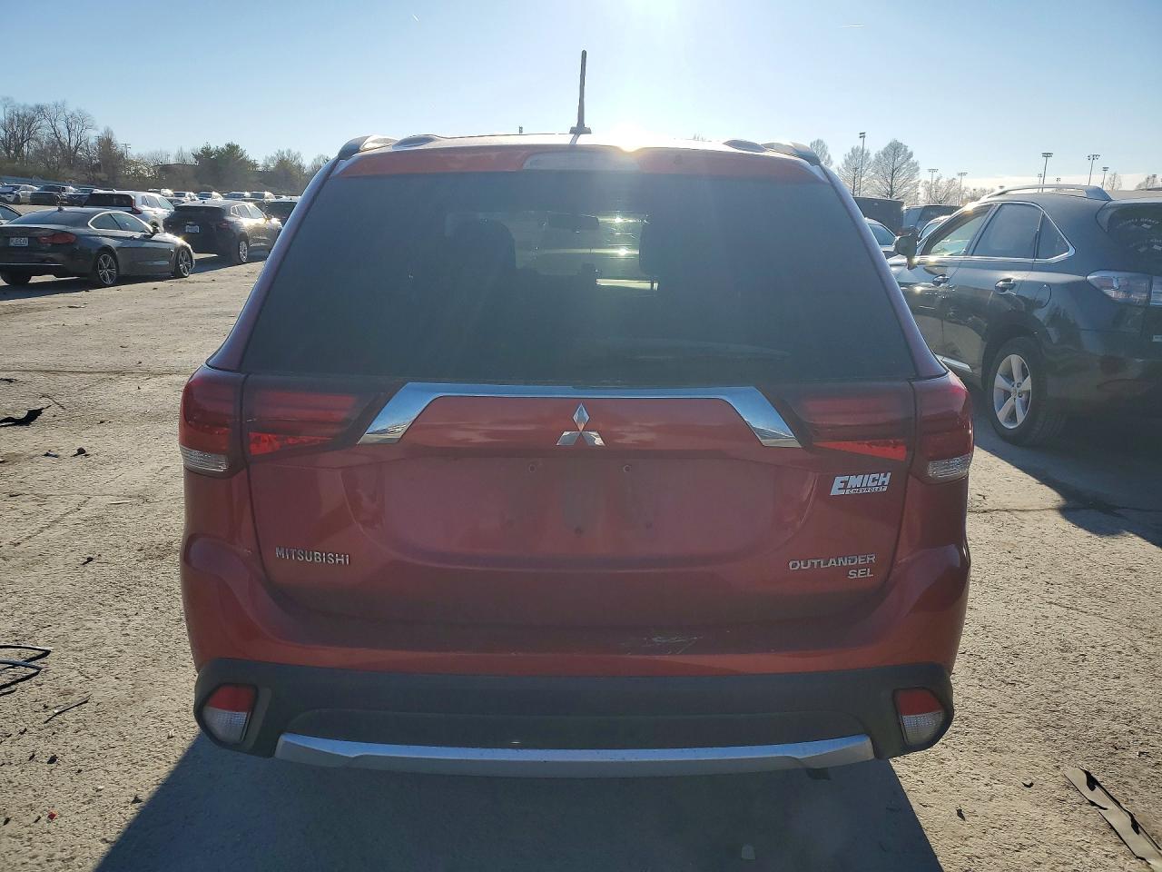 2016 MITSUBISHI outlander