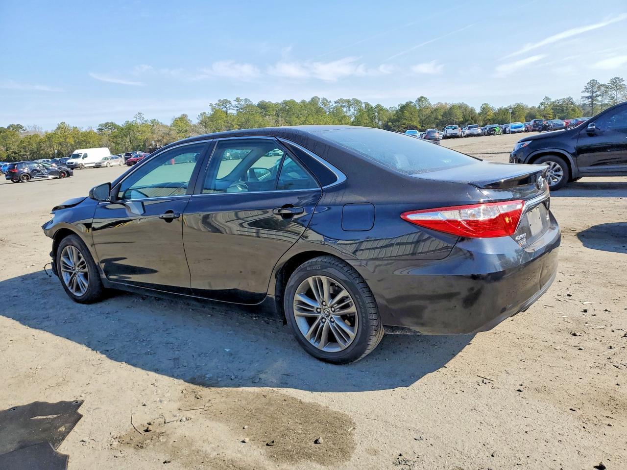 2016 TOYOTA CAMRY