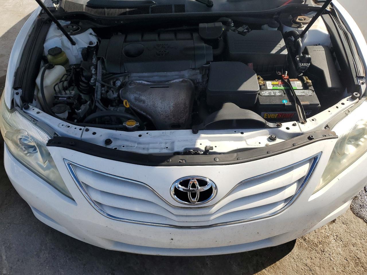 2011 TOYOTA CAMRY