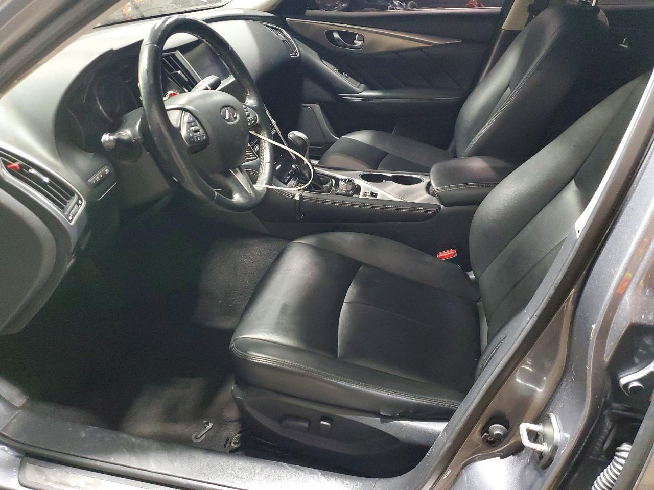 2015 INFINITI Q50