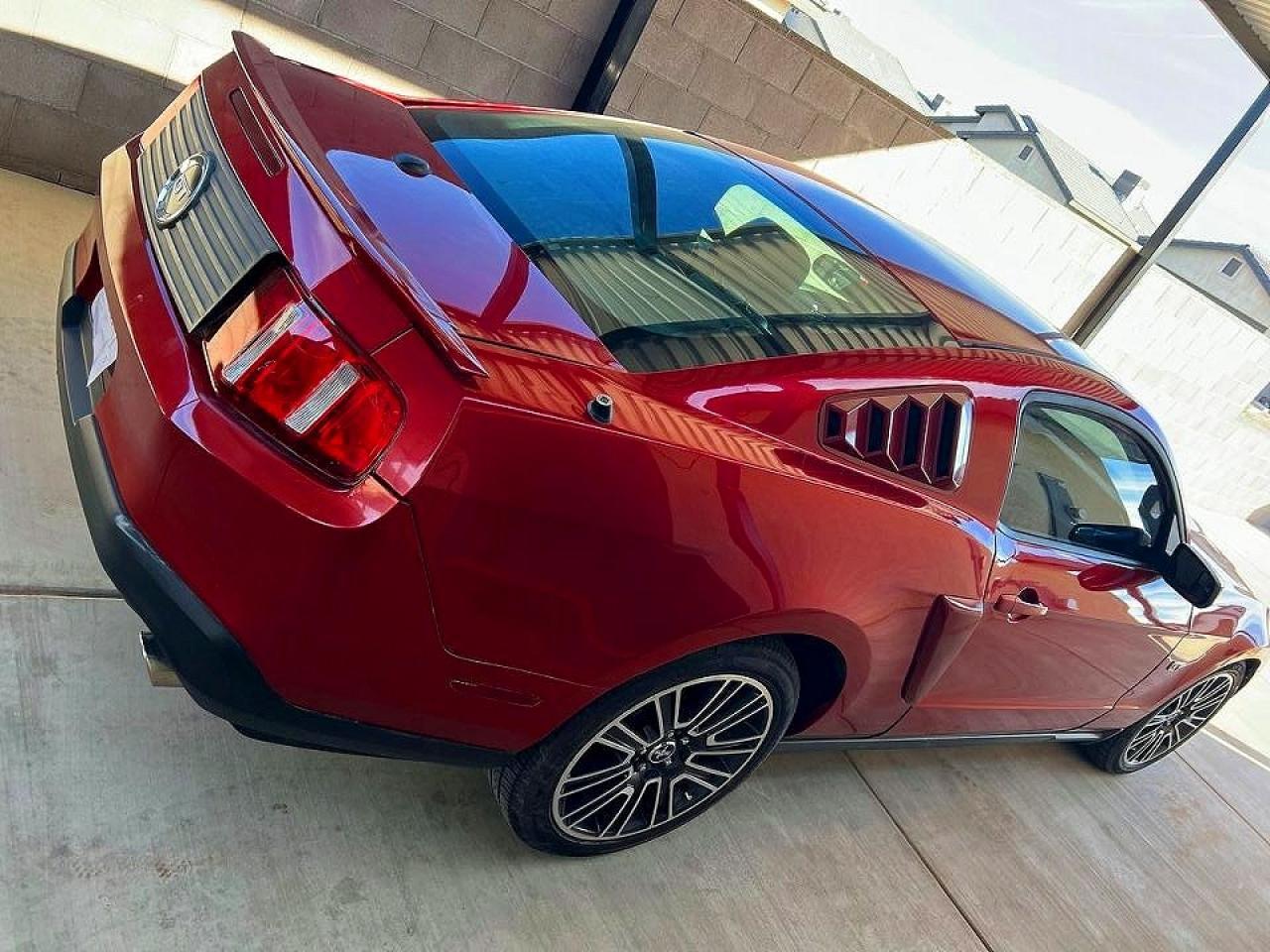 2010 FORD MUSTANG