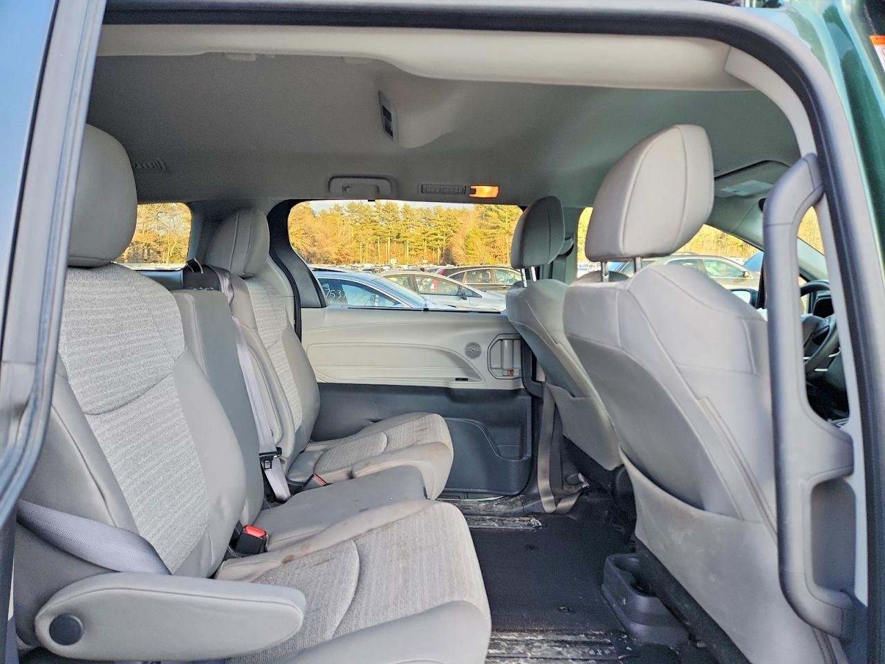 2022 TOYOTA SIENNA