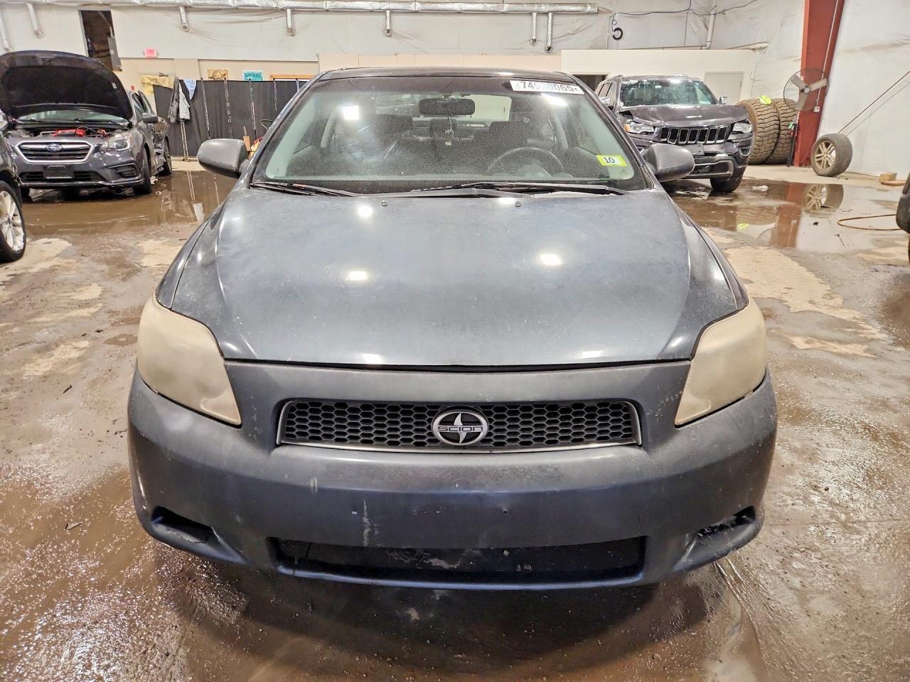 2005 TOYOTA SCION