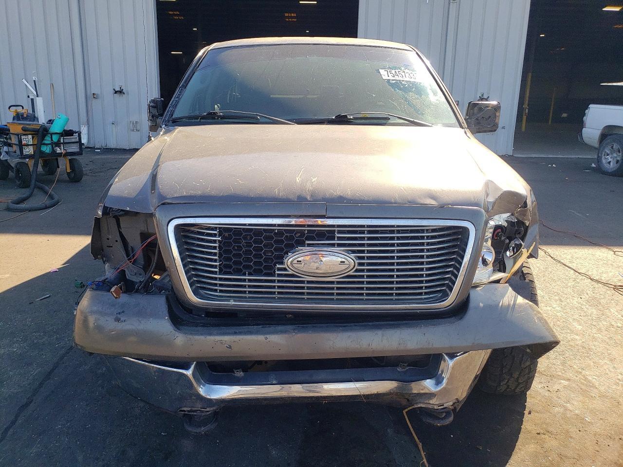 2004 FORD F-150