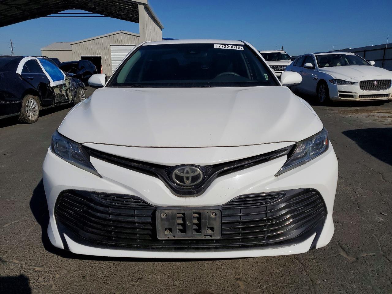 2018 TOYOTA CAMRY