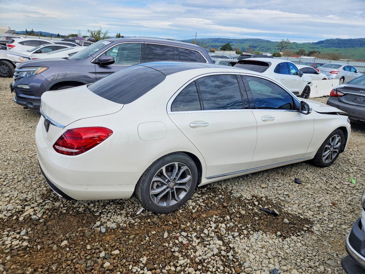2016 MERCEDES-BENZ C-CLASS