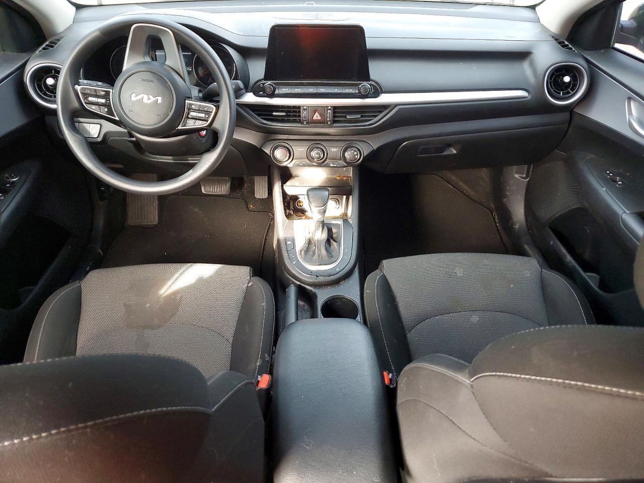 2024 KIA FORTE