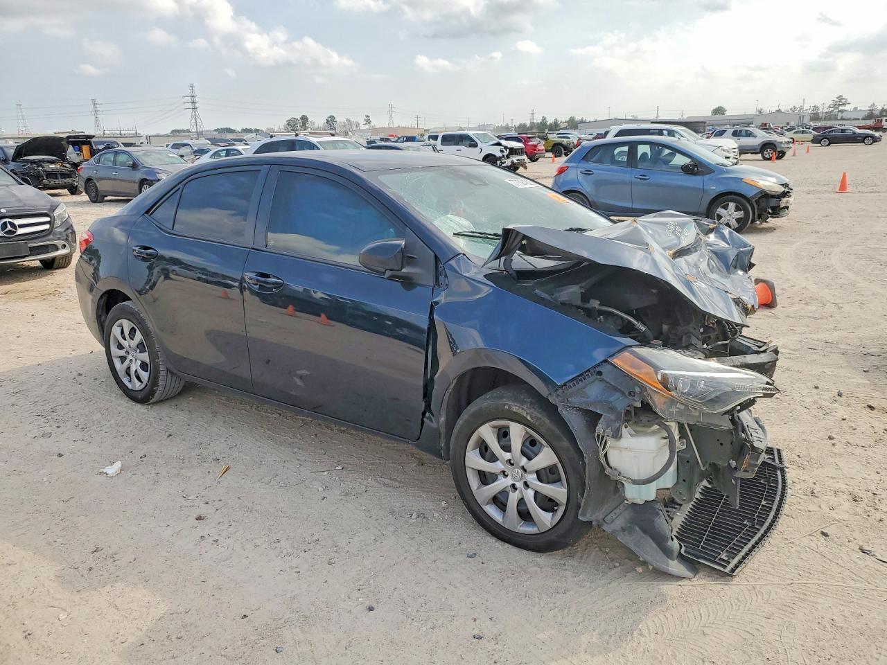 2018 TOYOTA COROLLA